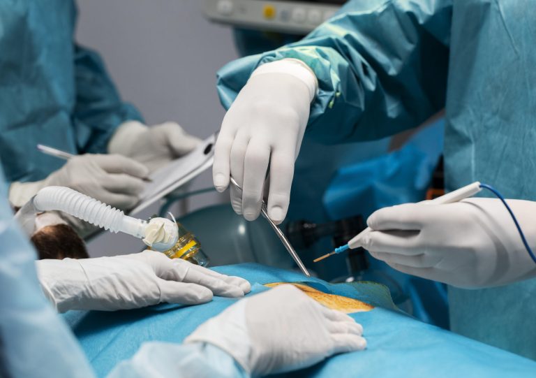 علاج الفتق باستخدام الجراحة العامة: الحلول الحديثة
